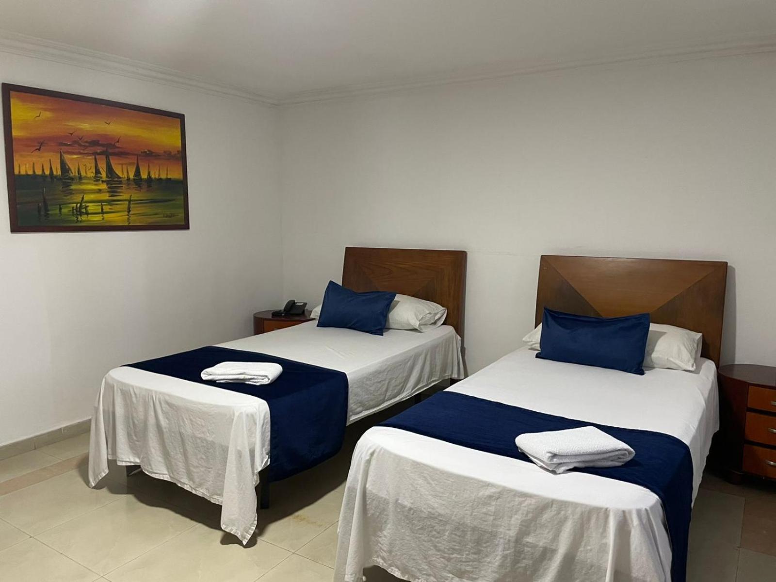 בארנקווילה Hotel Charthon Barranquilla מראה חיצוני תמונה